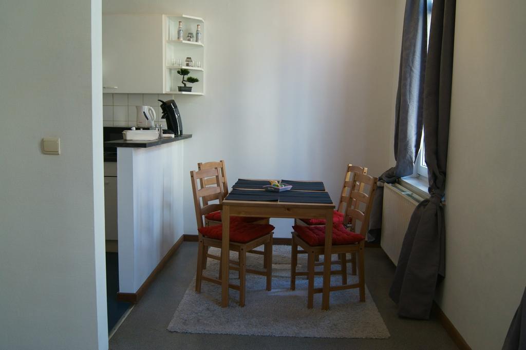 בריסל Appartement Impasse Pitchoune חדר תמונה
